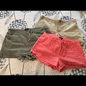 Set of 3 women’s name brand shorts for summer!!